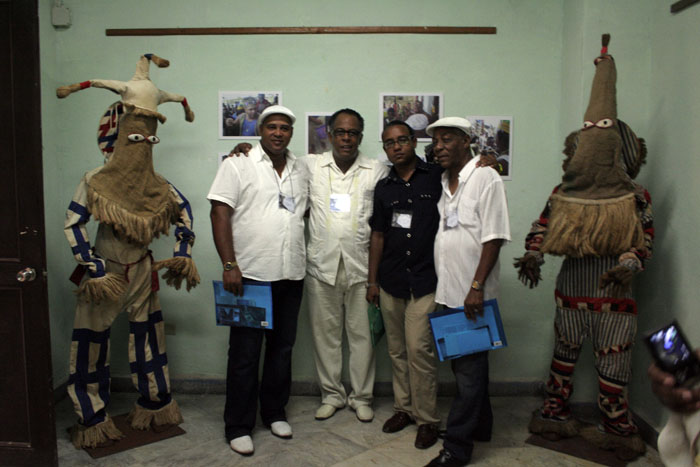 Abakua leaders participating in the colloquy.