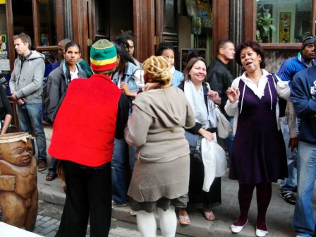 El público disfruta del espectáculo El público disfruta del espectáculo