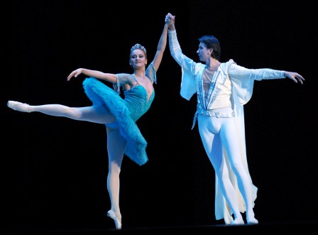 Ballet Bolshoi en La Habana, Feb. 13, 2010. – Foto: Jose Luis Bolshoi Ballet en La Habana, Feb. 13, 2010. – Photo: Jose Luis