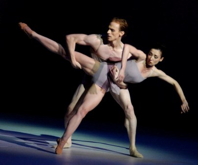 Royal Ballet performs “Chroma” by its director Wayne McGregor, music by Jobt Talbot and Jack White III. Photo: Caridad Royal Ballet performs “Chroma” by its director Wayne McGregor, music by Jobt Talbot and Jack White III. Photo: Caridad