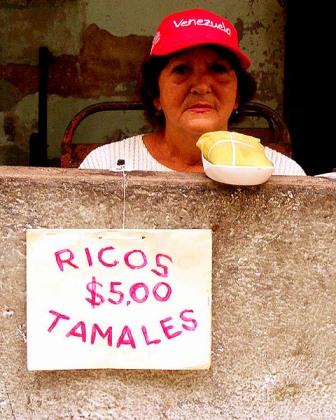Venta privada de tamales.  Foto Caridad