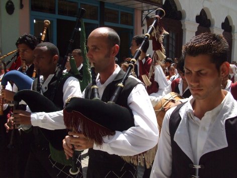 Bagpipes and tambourines in Old Havana Bagpipes and tambourines in Old Havana