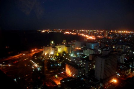 La Habana de noche. Foto: Caridad