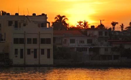 Puesta de sol en Cojimar. Foto: Caridad