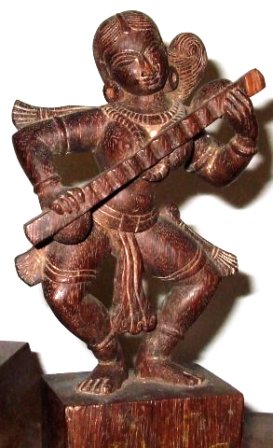 Musical instruments from India at Havana’s Asia Museum.