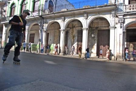 Reina St. in Central Havana. Photo: Caridad Reina St. in Central Havana. Photo: Caridad