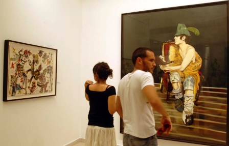 Exposición itinerante de arte pop en el Museo Nacional de Bellas Artes en la Habana Traveling Pop Art Show at the Havana Fine Arts Museum.