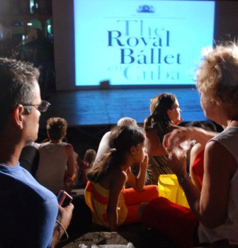 Open air live screening of the Royal Ballet with Carlos Acosta on the steps of Havana’s Capitolio Building.