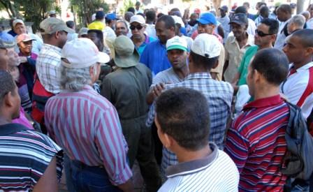 The “Esquina Caliente” (hot corner) in Havana’s Central Park.