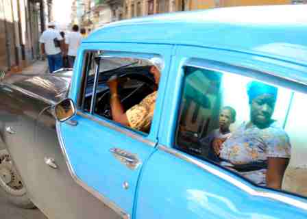 Fantasma de la Habana. Foto por Michael Roy Havana Ghosts. Photo by Michael Roy