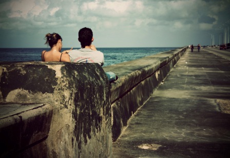 Una tarde en el Malecon habanero. Foto: Liset Cruz