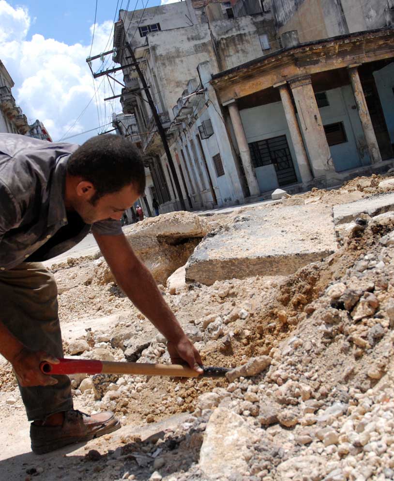 http://www.havanatimes.org/wp-content/gallery/the-self-employed-their-survival-struggle/construccion-2.jpg Foto: Caridad