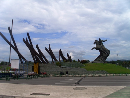 Plaza de la revolución Antonio Maceo.