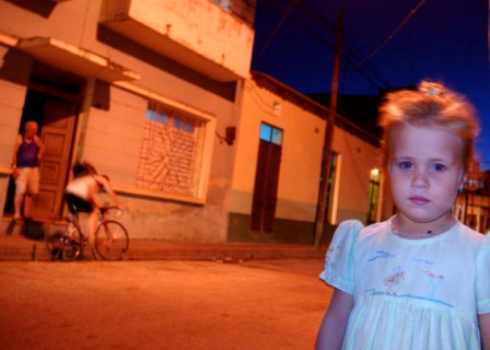 No me quedó más remedio que comprar lo que menos deseaba: una muñeca. Foto: Caridad