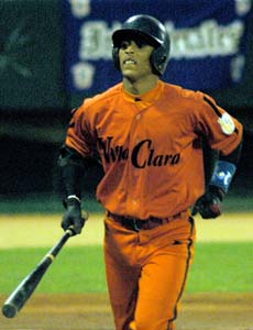 Leonys Martin en su uniforme de Villa Clara.