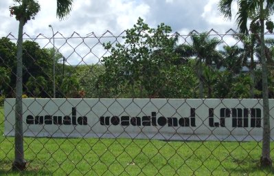 Escuela vocacional Lenin en La Habana Lenin Vocational School in Havana