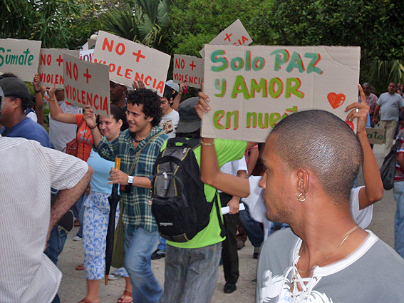 Marcha en La Habana del 6 de noviembre, 2009.