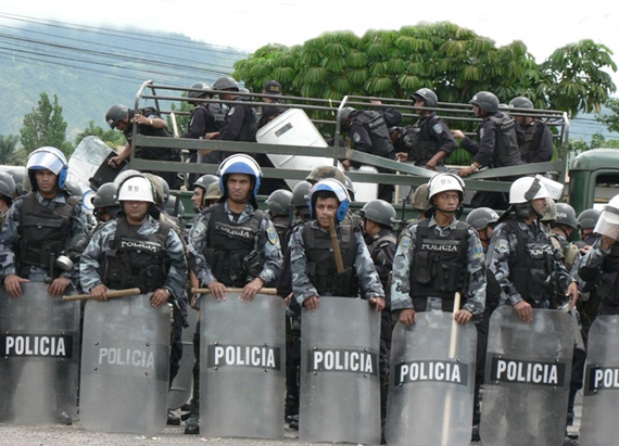 Honduras sigue militarizado. Foto: Giorgio Trucchi, rel-UITA Honduras sigue militarizado. Foto: Giorgio Trucchi, rel-UITA