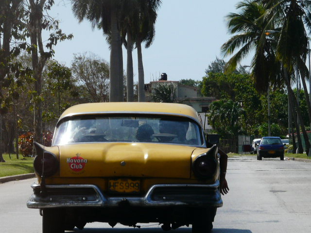 TAXI - Foto: Claire Villuame