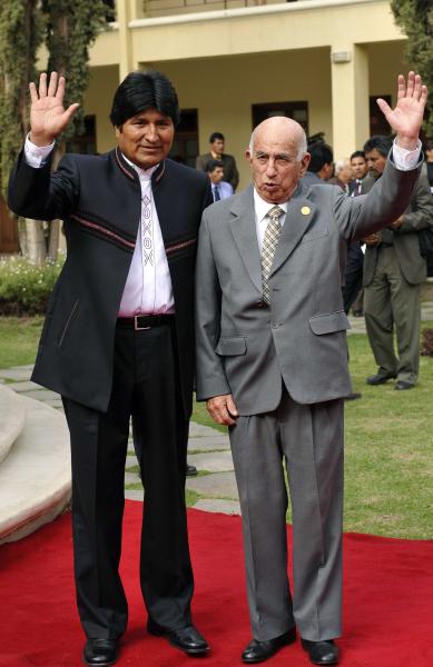 Evo Morales con el primer vicepresidente cubano José Ramón Machado - foto: cubadebate.cu