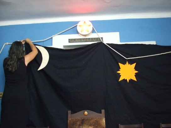 Decorando el templo.