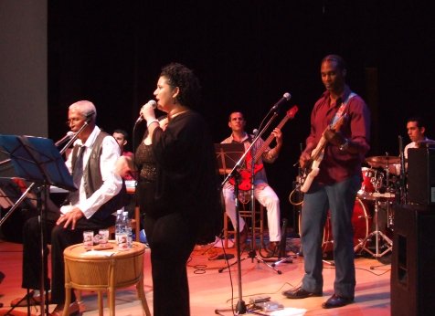 Eduardo Ramos y Sexto Nombre