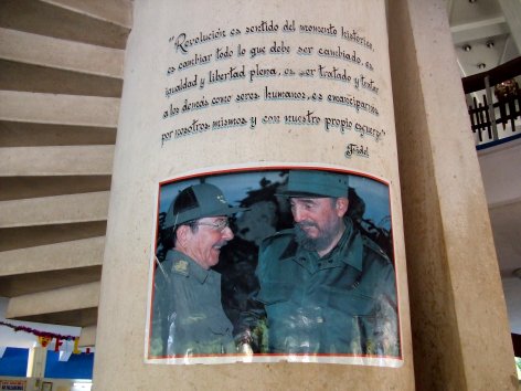 Uno de los afiches que ya no estan.