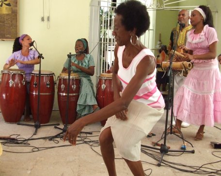 Obini Batá en la Casa de Africa