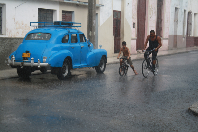 Día lluvioso en La Habana. Foto: Kelly Knaub