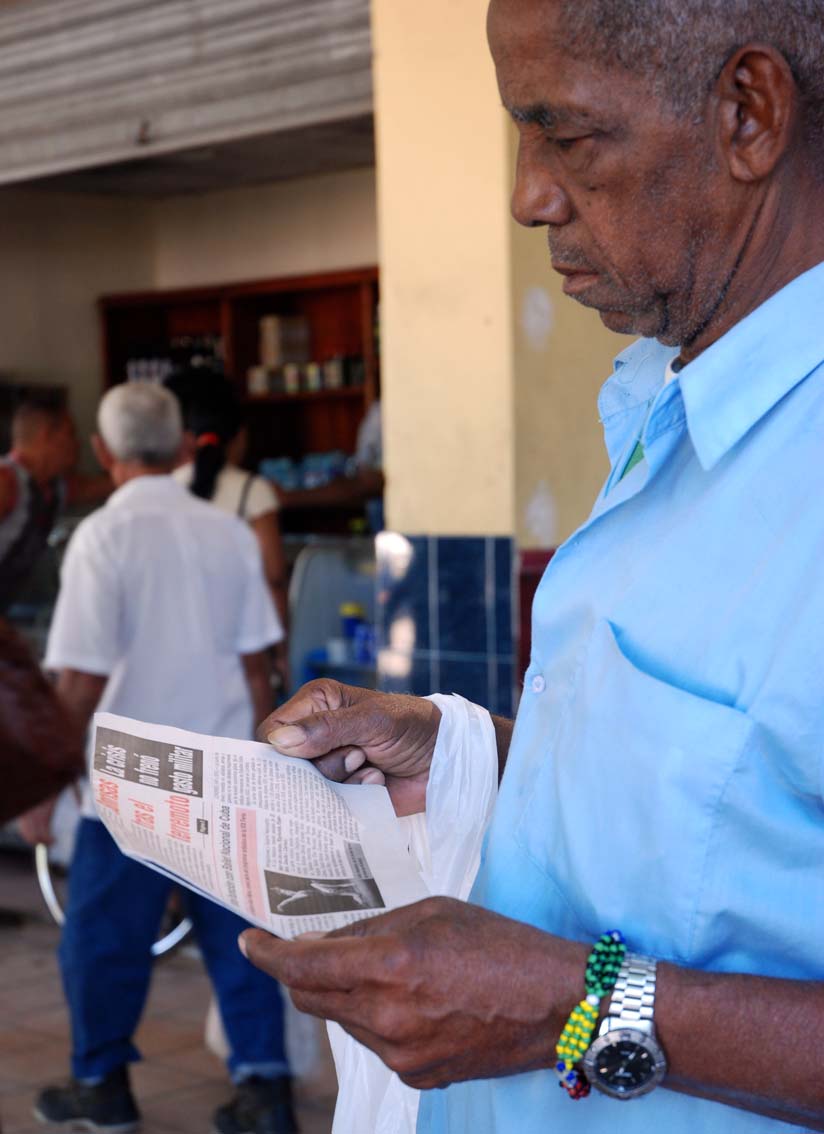 Solo se informa de unas decisiones tomadas y aclaraciones en Granma sin transparentes disposiciones legales. Photo: Caridad