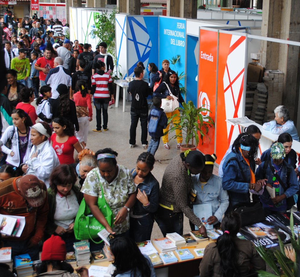El Pabellón Cuba es uno entre varios sedes de la Feria del Libro en La Habana. Foto: Irina Echarry