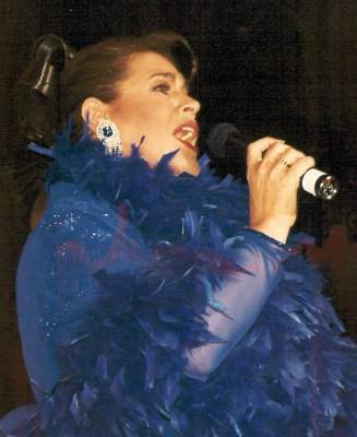 Maggie Carles en concierto.