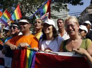 Mariela Castro (2nda de la derecha) en un desfile en La Habana.