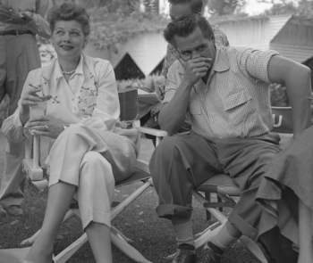 LUCILLE BALL y DESI ARNAZ. Foto: L.A. Times, wikimedia.commons.org