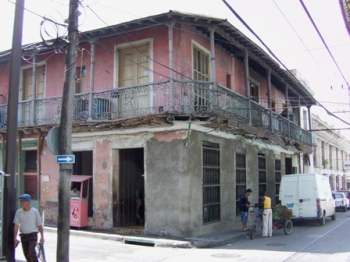 Esquina de Heredia y San Félix.