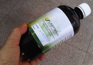 Páez asegura que la oferta actual de Vimang está por debajo de la demanda, cada semana 500 personas acuden a la farmacia de Labiofam a comprar el producto. Foto: Raquel Pérez