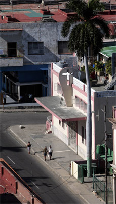 El templo de la Iglesía Evangélica Pentacostal ubicado en Infanta y Santa Marta en Centro Habana. Foto: Ismael Franciso, cubadebate.cu