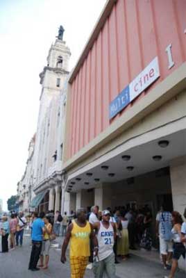 El Multi-cine Infanta. Photo: Caridad