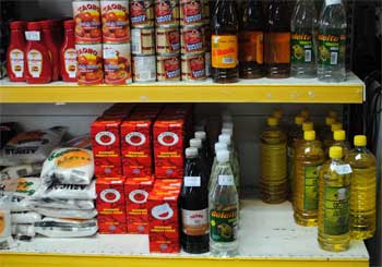El precio de un litro de aceite es más que el 10% de un salario mensual.
