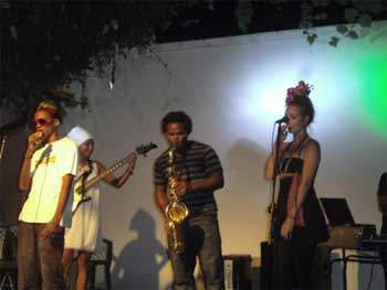 X Planet y su musica urbana.