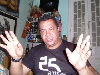 Alcides Carlos Gonzalez, Director of the Proyecto Ojos.