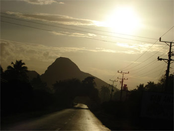 Carretera del campo Guantanamero.