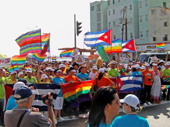 La conga de una actividad oficial LGBT.