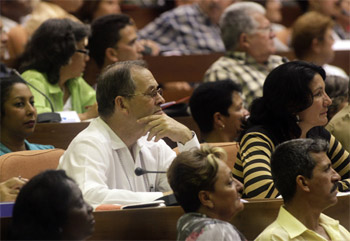 Delegados en el Congresso del PCC.