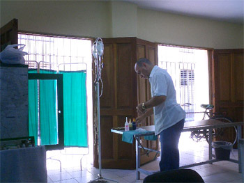 La sala de operaciones usado por el Dr. Gispert.