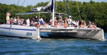 Grupo de turistas en excurción en Varadero, Cuba. Foto: Raquel Pérez